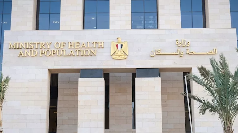 الصحة: ارتفاع عدد ضحايا حادث أتوبيس جنوب سيناء لـ 22 وفاة و28 مصاباً